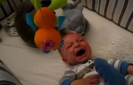 Coloana sonoră Star Wars calmează bebeluşii plângăcioşi