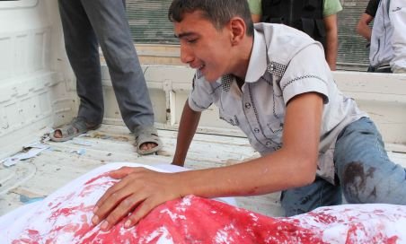 Cel mai sângeros bilanţ din Siria. Peste 300 de morţi într-o singură zi, un record al celor 18 luni de conflict