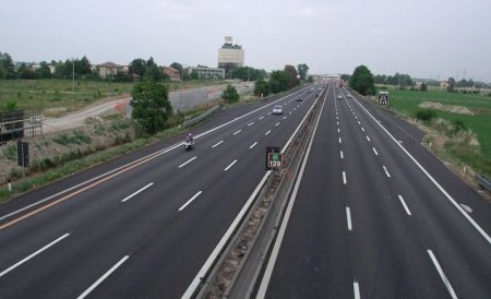 Licitaţia pentru servicii juridice la construcţia autostrăzii Cernavodă-Medgidia, suspendată