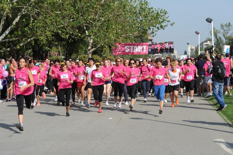 3.200 de oameni au alergat pentru a învinge cancerul la sân!  170283
