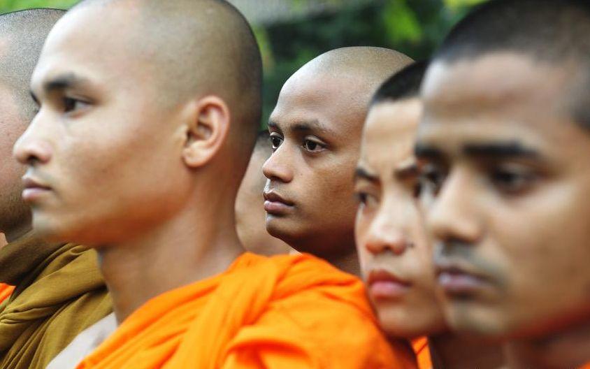 Imaginea de pe Facebook care a dezlănţuit furia musulmanilor. Mahomedanii au făcut prăpăd în satele budiste 170405