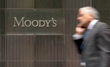 Moody's vede o &quot;gaură&quot; de 105 miliarde euro în sistemul bancar spaniol