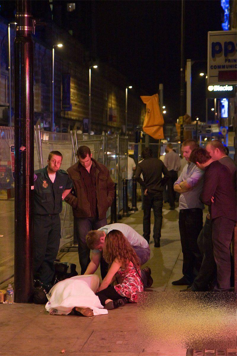 Fenomenul pe care poliţia l-a scăpat de sub control. Studenţii îşi dau &quot;doctoratul&quot; în alcool, droguri şi viaţă de noapte 170919