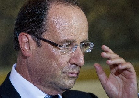 Preşedintele francez cere mobilizare totală în lupta împotriva ameninţărilor teroriste