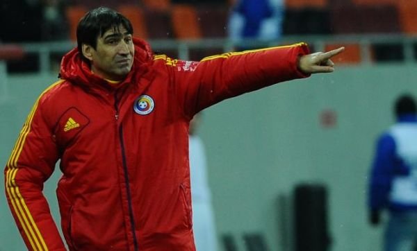 Victor Piţurcă a anunţat lotul pentru dubla cu Turcia şi Olanda. Steaua are nouă jucători convocaţi