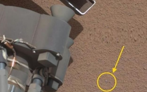 Curiosity a detectat un &quot;obiect strălucitor&quot; pe Marte