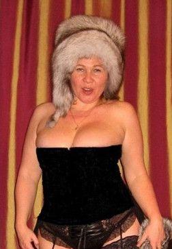 După ce a venit de la muncă s-a pozat aşa. Şefii ei i-au pregătit concedierea, după ce au văzut imaginile. &quot;Avea doi copii acasă&quot; 171535