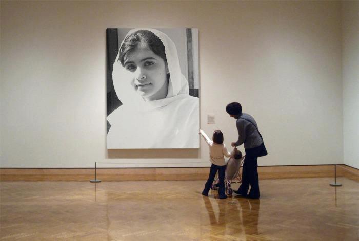 Îi pot lua viaţa, dar nu şi spiritul. Curajul incredibil a adus-o pe această fată în pragul morţii. Întreaga lume se roagă pentru ea 171797