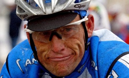 Lance Armstrong - pionul celui mai sofisticat sistem de dopaj cunoscut vreodată. Dosarul său are peste 1000 de pagini