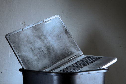 PC-urile sunt pe moarte. Vânzările computerelor personale vor cunoaşte primul an de declin