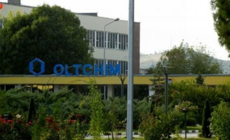 Salariaţii de la Oltchim şi-au primit avansul pe luna august