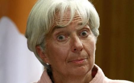 FMI trage un semnal de alarmă: creşterea economică încetineşte la nivel mondial