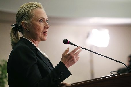 Hillary Clinton: Susţinerea tranziţiilor democratice în statele arabe este o necesitate strategică pentru SUA