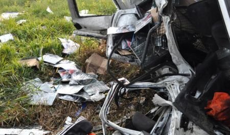Taxiul morţii. Trei morţi şi patru răniţi, în urma unui accident extrem de grav în Caraş-Severin