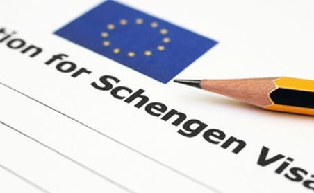 Irlanda, care preia preşedinţia Consiliului UE, susţine aderarea României la Schengen 
