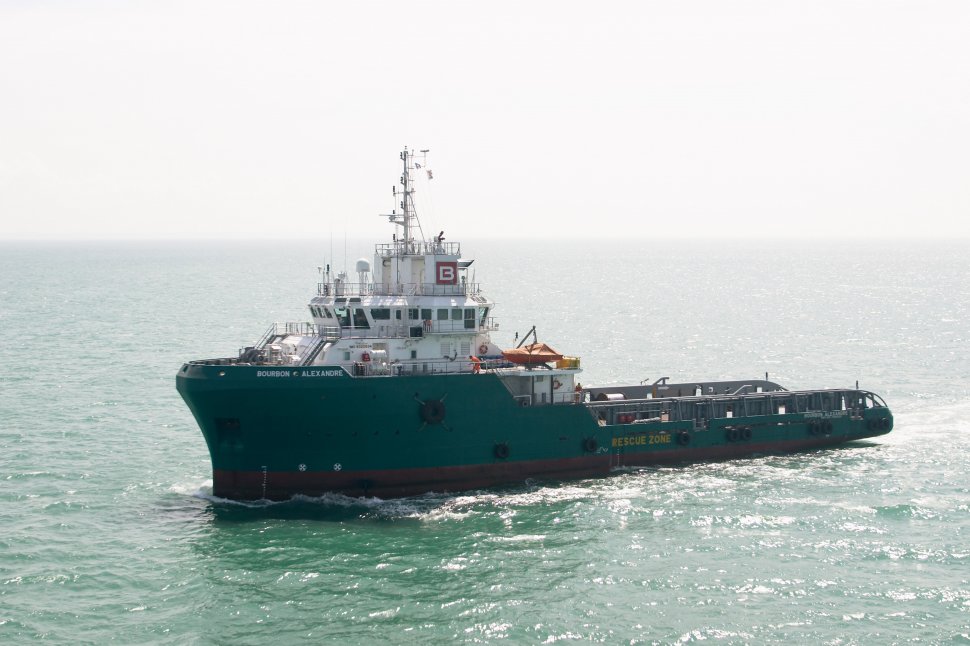 Şapte marinari au fost răpiţi de piraţi în largul coastei Nigeriei