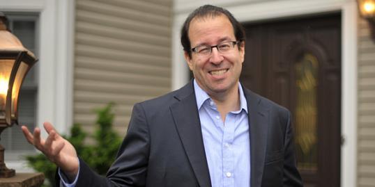 Cel mai ghinionist burlac! După 250 de întâlniri şi 65.000 $ cheltuiţi a rămas tot singur 173273