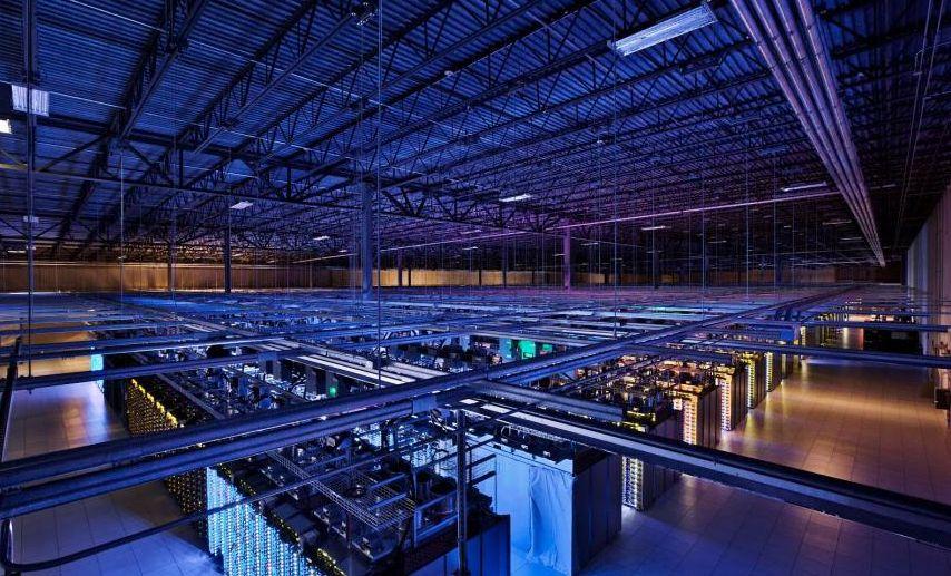 Intră în casa internetului. Fotografii ÎN PREMIERĂ cu serverele Google 173256