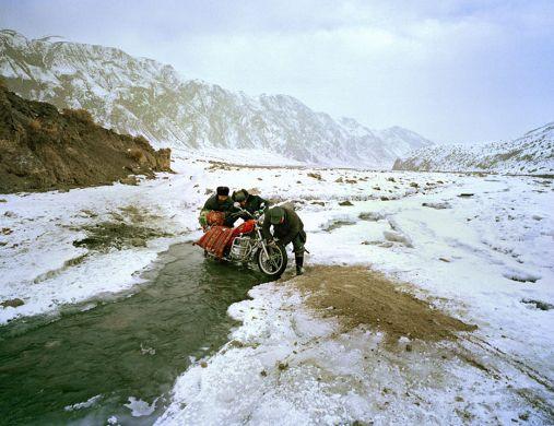 China a vrut să ascundă asta sub preş. Ce se petrece cu oamenii care au fost &quot;înghiţiţi&quot; de marile autostrăzi 173446