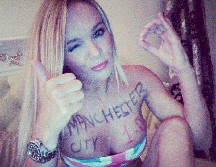 Le-a luat minţile bărbaţilor cu un singur gest. Trupul ei arată cum s-au îmbogăţit într-o secundă mii de domni 173398