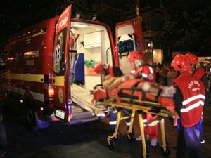 Carnagiu în Cluj. Doi oameni au murit, iar alţi 20 au fost duşi la spital, după ce un tractor cu remorcă a oprit brusc