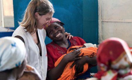 OAMENI fără frontiere. &quot;Le dăm sănătate celor care au nevoie. Sunt mândră de ceea ce fac&quot;  174275