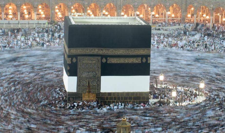 Imagini impresionante cu pelerinajul de la Mecca. Peste două milioane de musulmani s-au adunat în cea mai importantă zi a procesiunii 174453