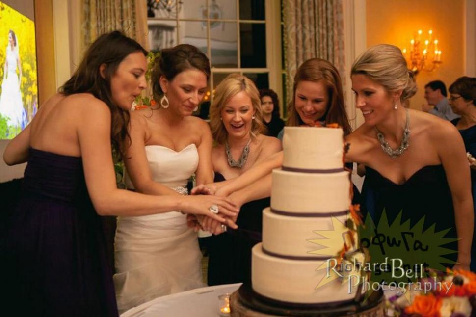 Nicăieri în lume nu s-a mai văzut o nuntă ca a lor. Ce a făcut mireasa în pat înainte de a pleca la biserică 174977