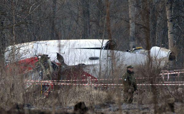 Au fost găsite urme de explozivi pe epava avionului prezidenţial polonez prăbuşit în aprilie 2010 la Smolensk