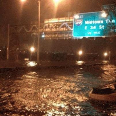 FOTO în timp real cu urmările URAGANULUI Sandy. Ce postează americanii pe Facebook în fiecare clipă 175263