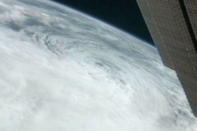 URAGANUL SANDY, văzut din spaţiu. NASA transmite LIVE imagini cu dezastrul de pe Pământ