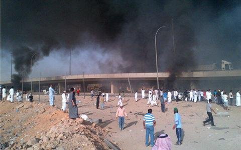 Un camion a explodat în centrul Riadului. Pagubele sunt de proporţii catastrofale