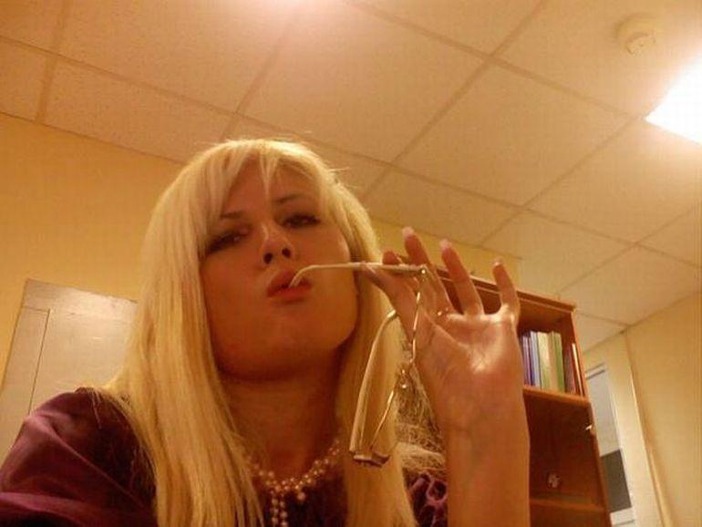 Cele mai INTIME imagini cu &quot;blonda preşedintelui&quot;. Femeia care i-a stat alături &quot;la bine şi la greu&quot; 176015