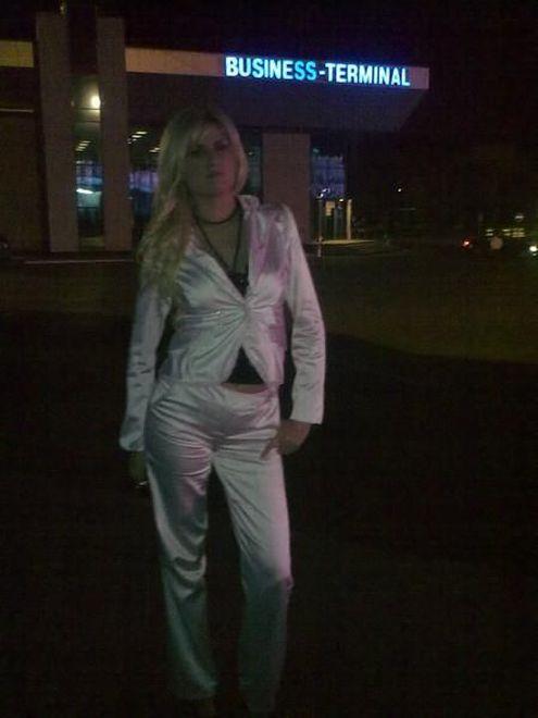 Cele mai INTIME imagini cu &quot;blonda preşedintelui&quot;. Femeia care i-a stat alături &quot;la bine şi la greu&quot; 176017