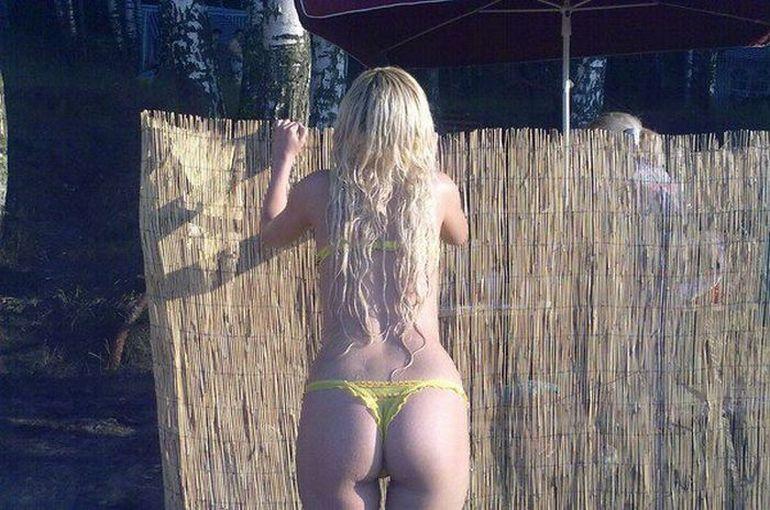 Cele mai INTIME imagini cu &quot;blonda preşedintelui&quot;. Femeia care i-a stat alături &quot;la bine şi la greu&quot; 176018