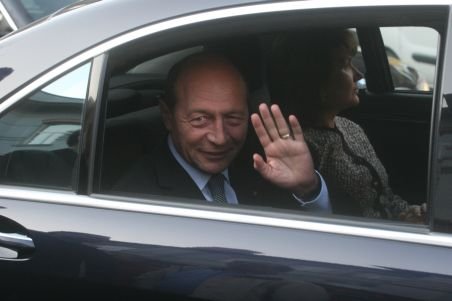 Preşedintele Băsescu îşi sărbătoreşte ziua de naştere la Castelul Foişor din Sinaia, alături de pedelişti