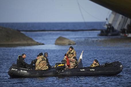 Italia. Trei femei au murit în naufragiul unui vas cu imigranţi