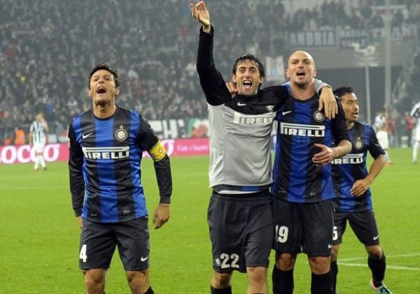 Fotbal în Europa: Inter pune capăt invincibilităţii lui Juventus. Man. United, noul lider din Premier League