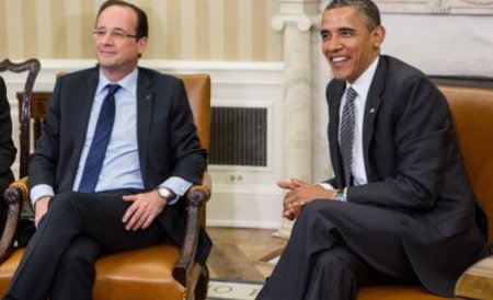 Cum s-a făcut de râs François Hollande în fața președintelui Obama