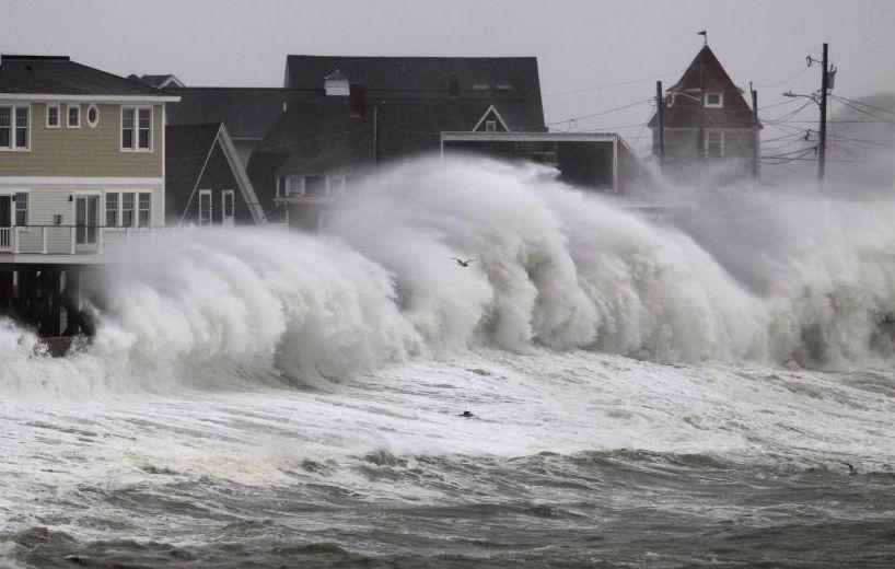 Oraşul New York, lovit de o nouă furtună puternică. Rafalele violente de vânt şi ninsoarea ţin peste o mie de aeronave la sol 176952