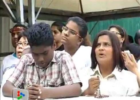 Imaginea Fecioarei Maria a apărut pe un spital din Malaiezia. Sute de credincioşi au venit în pelerinaj 177558