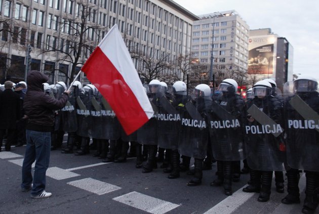 22 de poliţişti au fost răniţi după confruntările stradale din Varşovia