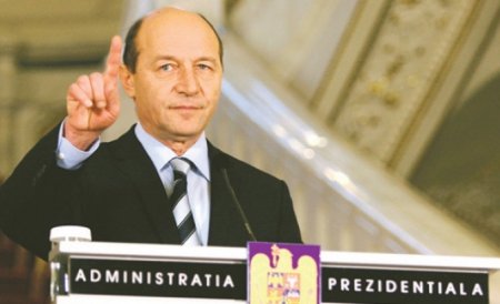 Voiculescu: Traian Băsescu, un domn speriat de realitate, refugiat într-un univers paralel