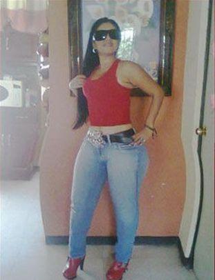 Nu credea că prietenii ei de pe Facebook sunt atât de deştepţi. Cum a încercat să-i păcălească prin pozele acestea 178272