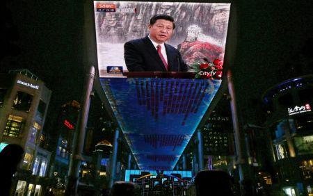 Şi-a trăit adolescenţa în mizerie, dar a ajuns liderul celei de-a doua puteri economice a lumii. Povestea incredibilă a noului lider chinez şi a soţiei sale  178279