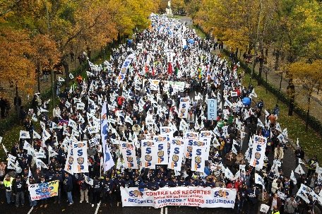 Spania. Peste 5.000 de poliţişti au protestat în centrul Madridului împotriva austerităţii
