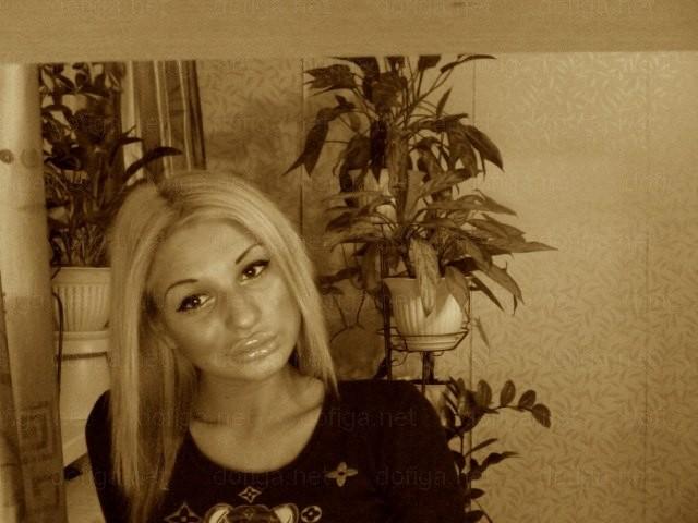 Era o fată normală, dar când s-a decis să facă asta, părinţii au dat-o afară din casă 178604