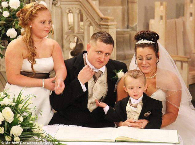 Albumul de nuntă ascunde cel mai sfâşietor detaliu. Cineva din această fotografie mai are doar două săptămâni de viaţă 179054