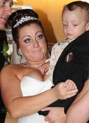 Albumul de nuntă ascunde cel mai sfâşietor detaliu. Cineva din această fotografie mai are doar două săptămâni de viaţă 179055