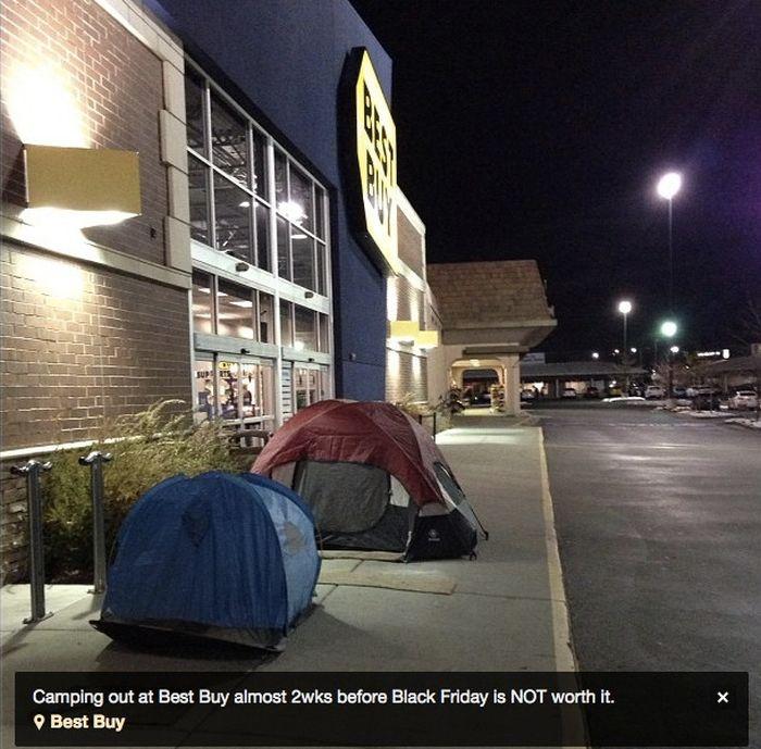 Mii de americani s-au mutat în stradă şi dorm în corturi. Isteria care poartă numele de "Black Friday" 179038